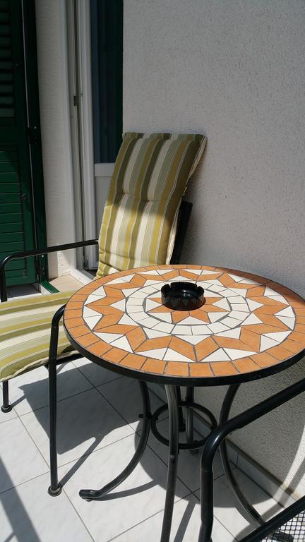 Apartment Afrika Makarska Luaran gambar