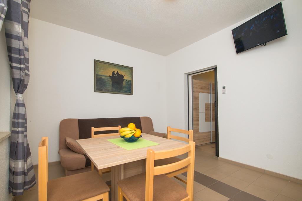 Apartment Afrika Makarska Luaran gambar